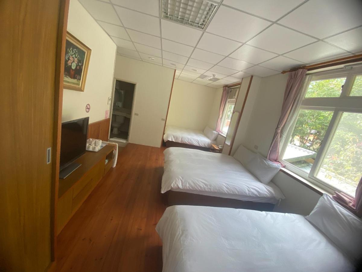 Lu-Lin B&B Wufeng  Bagian luar foto